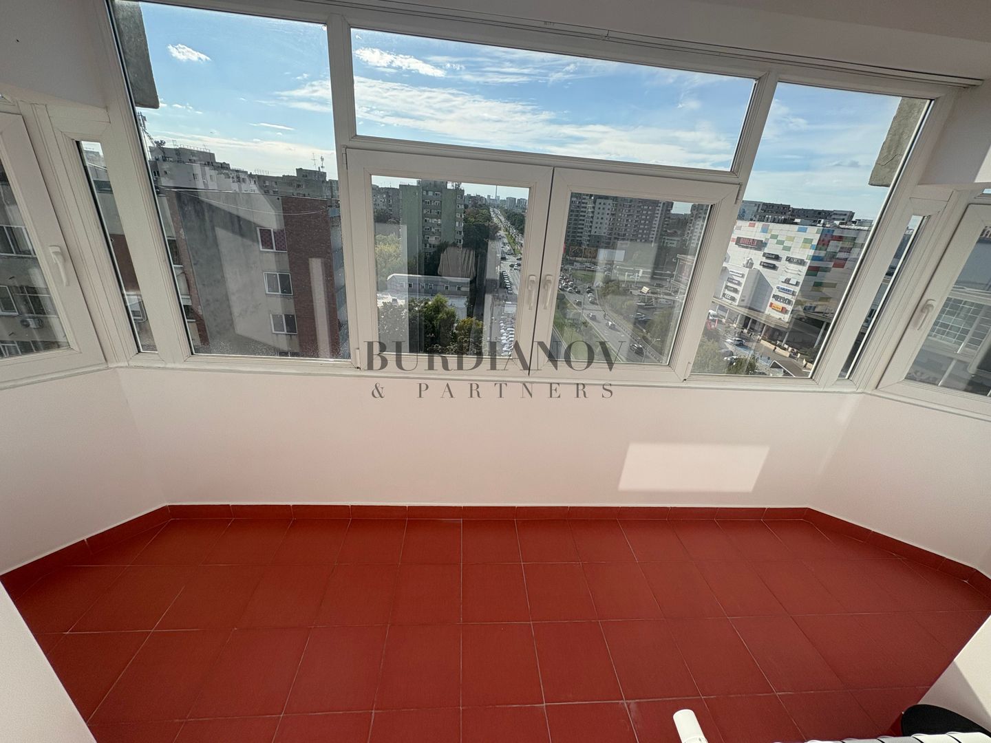 Apartament cu 3 camere - Centrală proprie- Drumul Taberei - Mall Plaza - Poză 18
