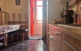 Apartament 3 camere, decomandat, 62 mp utili, etaj intermediar-Micro 4 - Poză 8