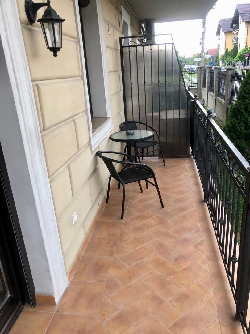 Apartament cu 2 camere si loc de parcare - Poză 1