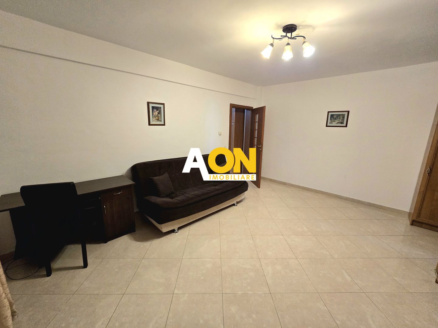 Apartament cu 2 Camere, Bloc cu Lift, Zonă Ultracentrală - Poză 5