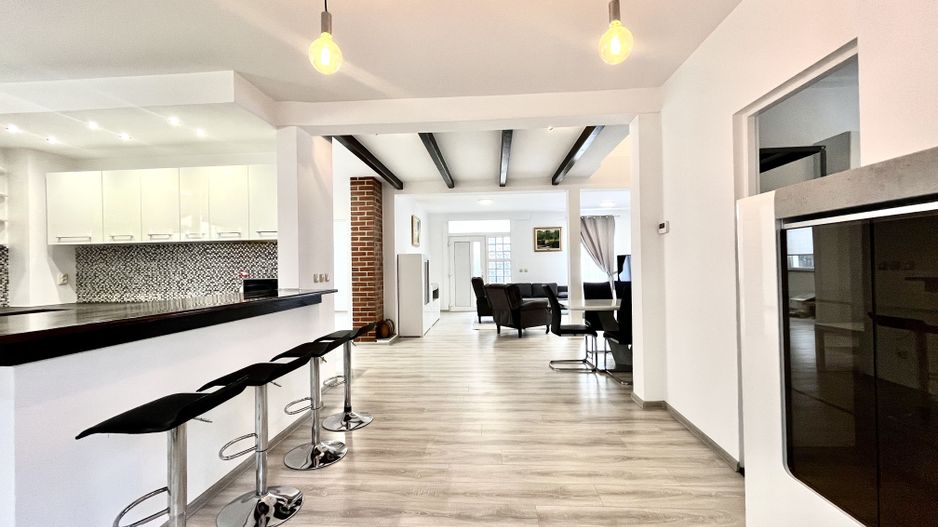 Casă luminoasă cu curte și garaj, perfectă pentru familie | Braytim - Poză 7