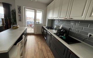 Apartament 3 Camere, 72 mp utili, terasa 12mp, Cartier Kogalniceanu, - Poză 2