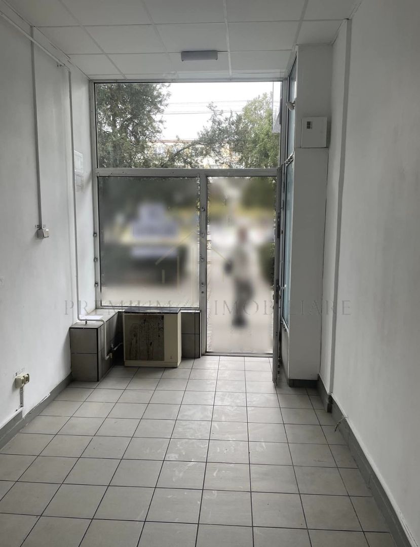 Spatiu Comercial de vanzare in Onesti - Poză 3