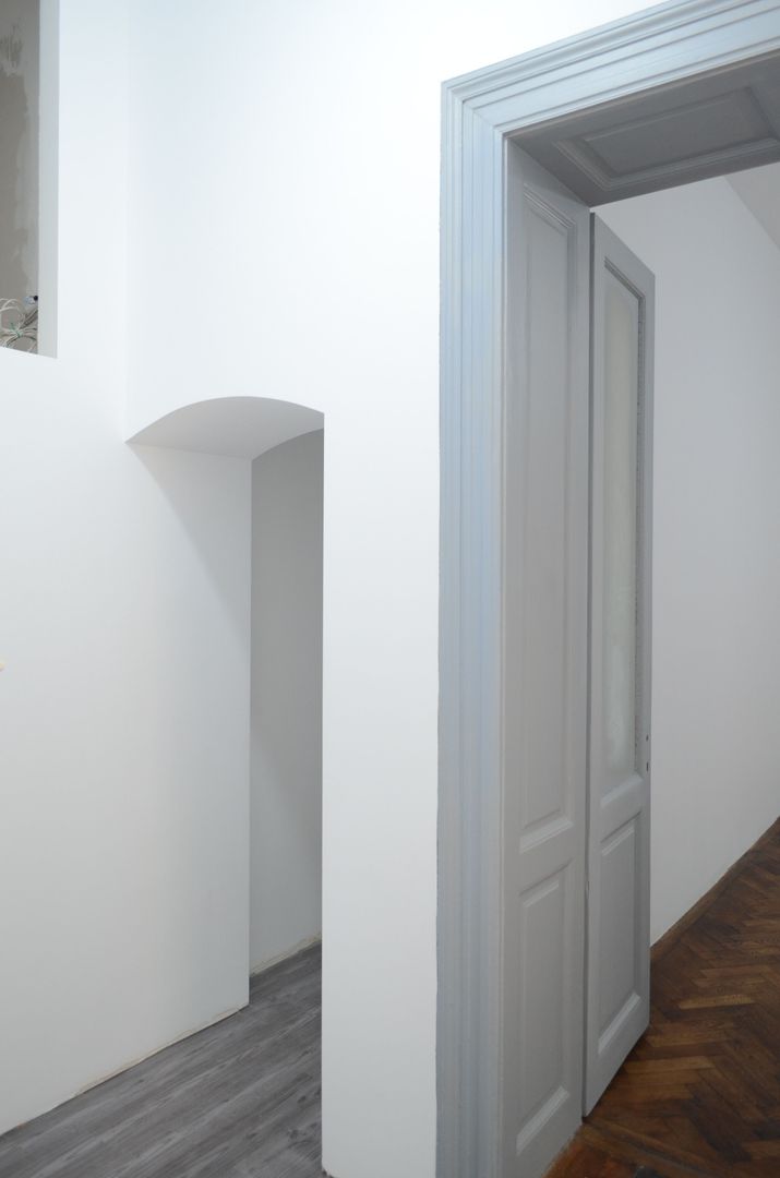 Apartament renovat in cladire interbelica, zona centrala - Poză 13