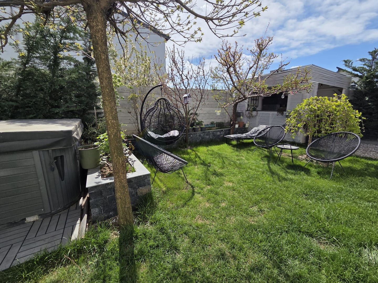 Casă modernă de vânzare în Tunari – Jacuzzi | Foisor | Panouri fotovoltaice - Poză 7