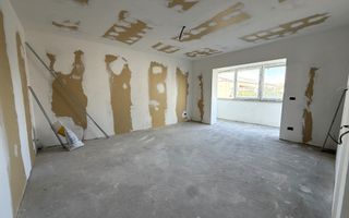 De vanzare Apartament 3 camere Gellert Sandor 71MP/Dubla Orientare - Poză 3