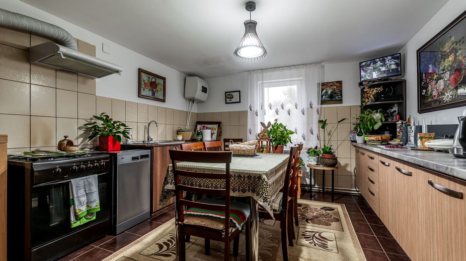 🏡 Mai mult decât o casă: libertatea de a trăi aproape de natură - Poză 13