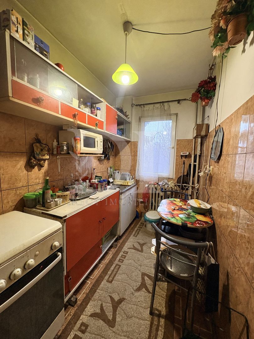 Apartament cu 3 camere -zona Bucium Manastur - Poză 6