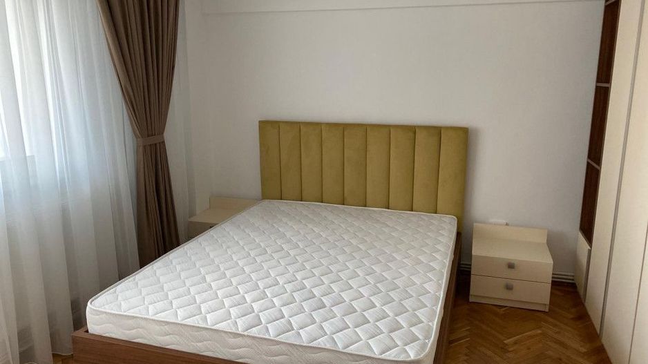 Inchiriere Apartament 3 Camere Ultracentral - Poză 7