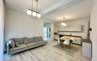 Duplex deosebit cu 3 camere despărțit prin baie | Albina - Poză 1