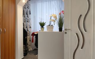 Apartament mobilat cu 2 camere in zona Dacia etaj intermediar - Poză 4