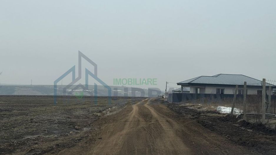 De vanzare teren Miroslava - Poză 6
