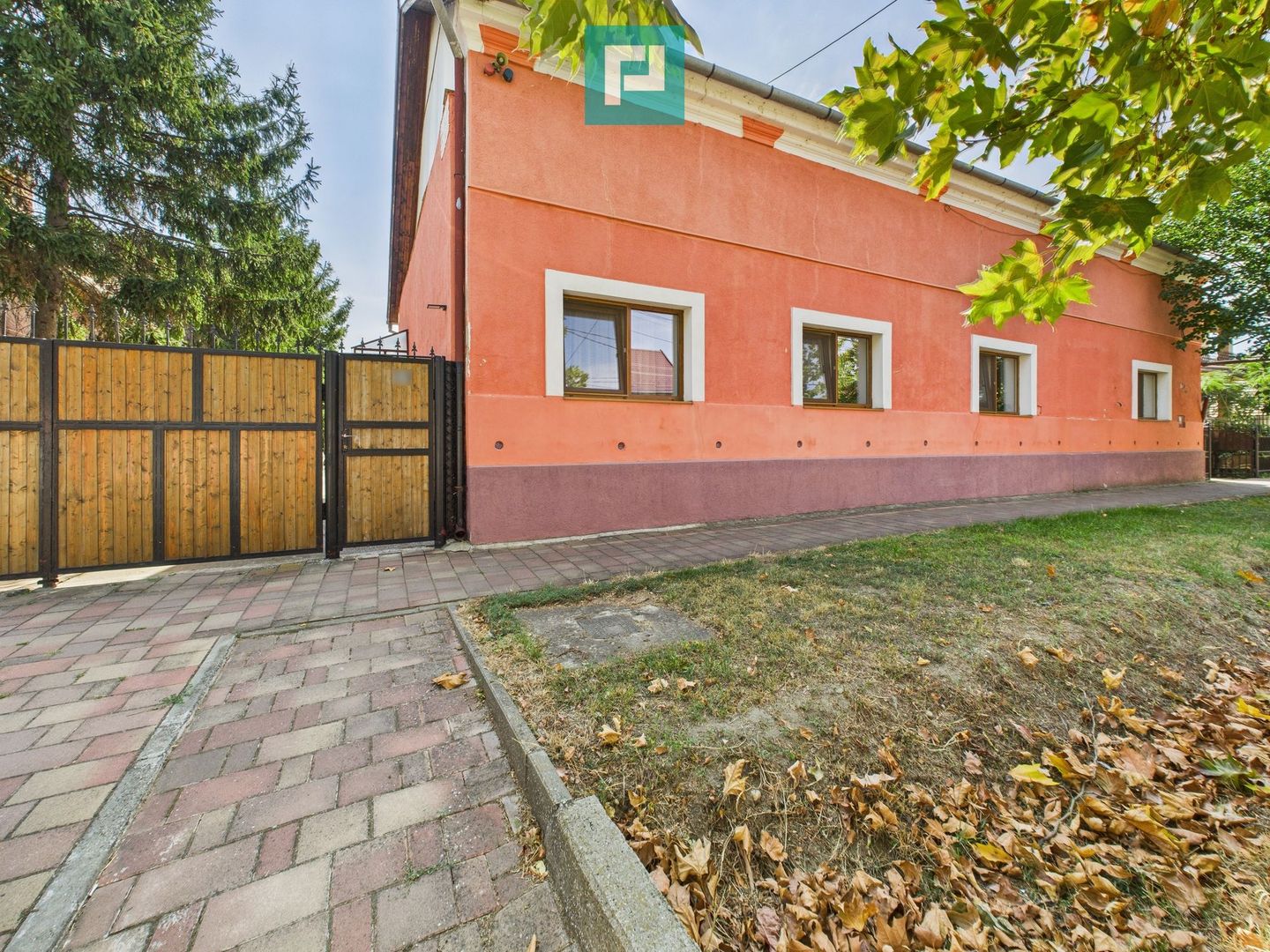 Casă cu 6 camere în Sânicolau Mare Timiș - Poză 27