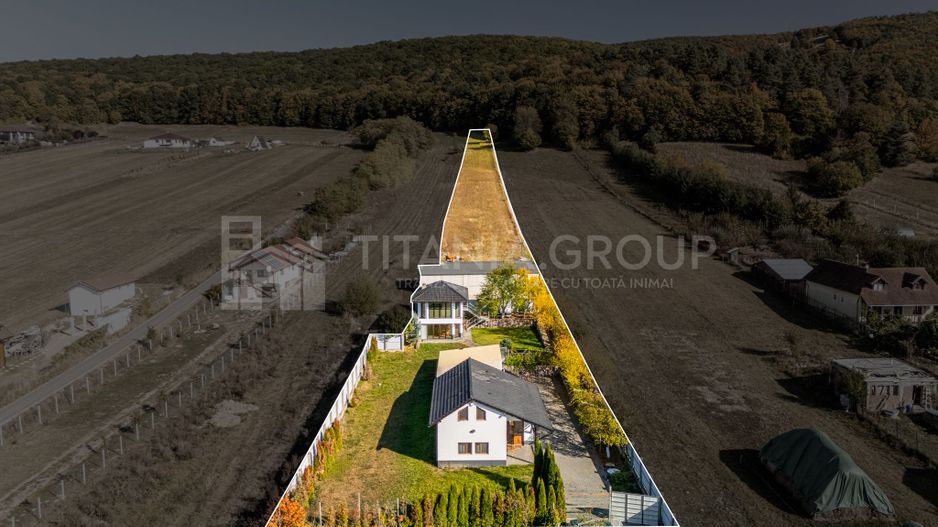 Casă 4 camere, garaj, foișor, grajd, 6000mp teren lângă padure - Poză 1