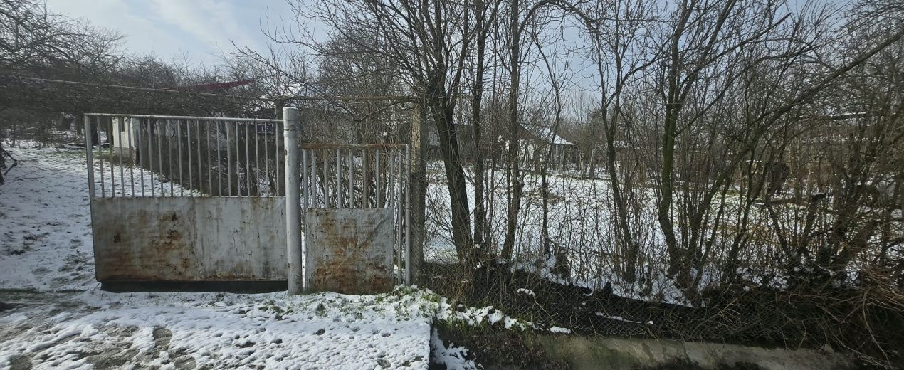 Casă + teren generos de vânzare în Strâmba Jiu - Poză 2
