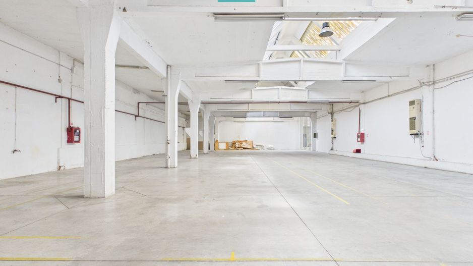 Hală cu suprafața de 675 mp în Arad - Poză 2