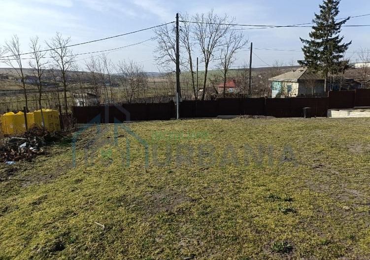 Casă renovată în stil tradițional, Romanesti, Iași – 3 camere, 50 mp utili, teren 3240 mp - Poză 10
