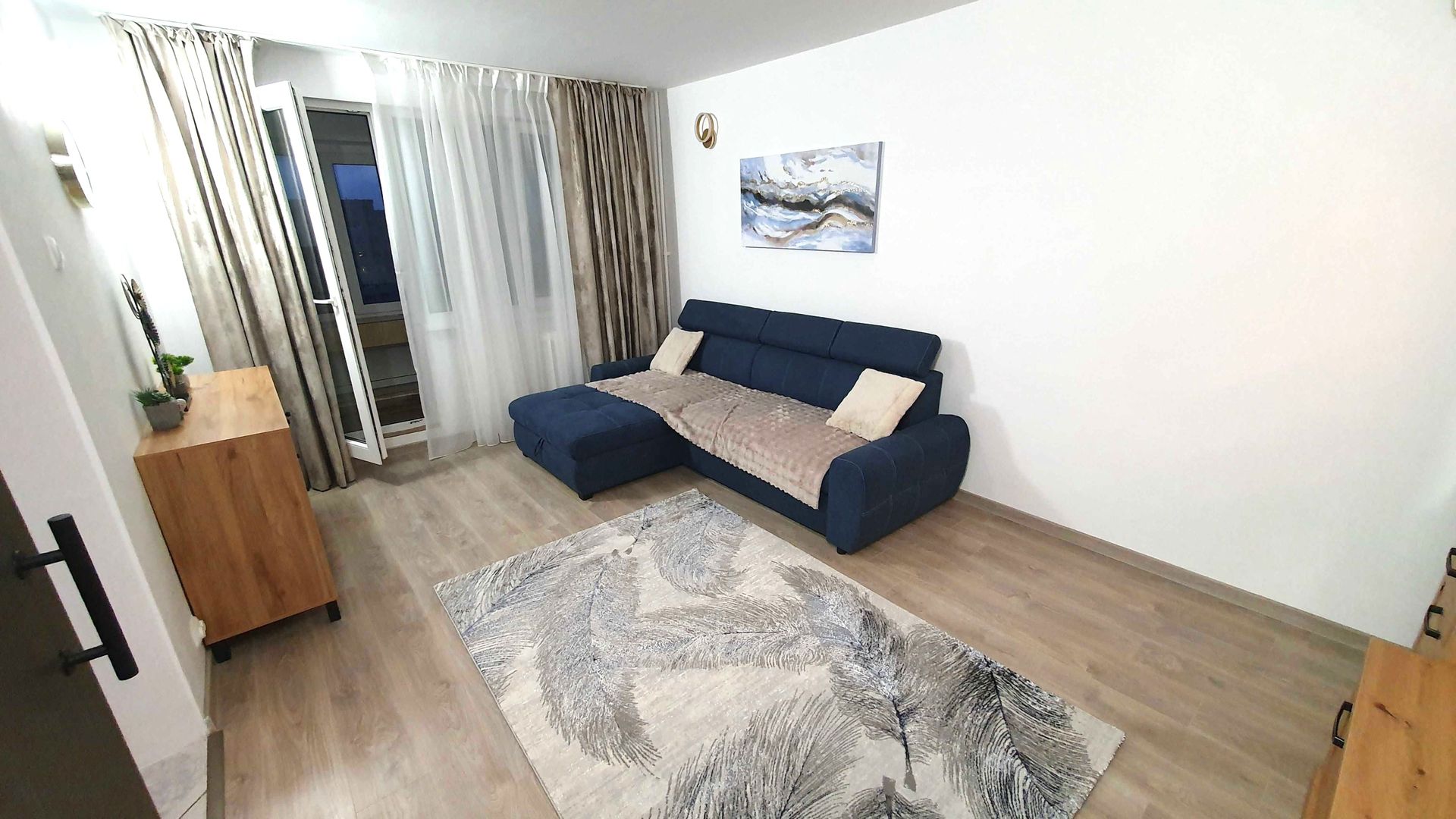 🚇 Închiriez Apartament cu 2 camere, 50 m de metrou 1 Decembrie - Poză 2