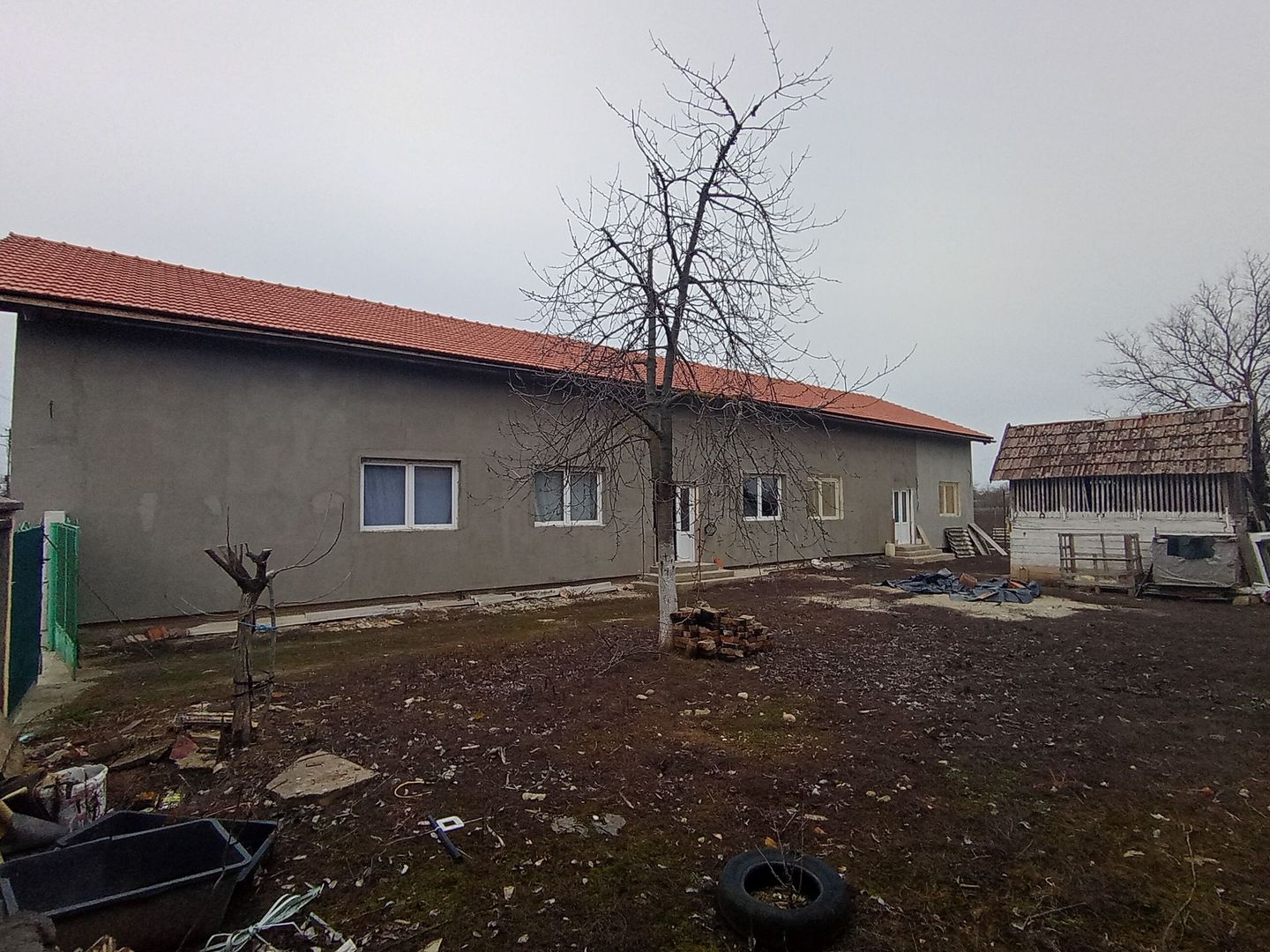 Casa Individuala Suprafete Generoase, Teren Mare, La Rosu - Poză 3