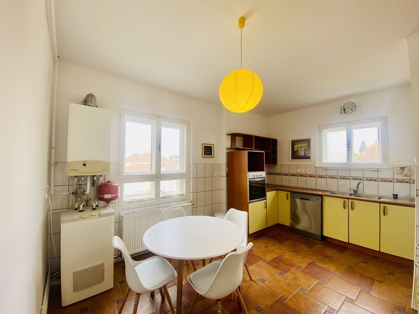 Apartament de inchiriat in Parcul Subarini, 4 camere, 2 bai, la cheie - Poză 3