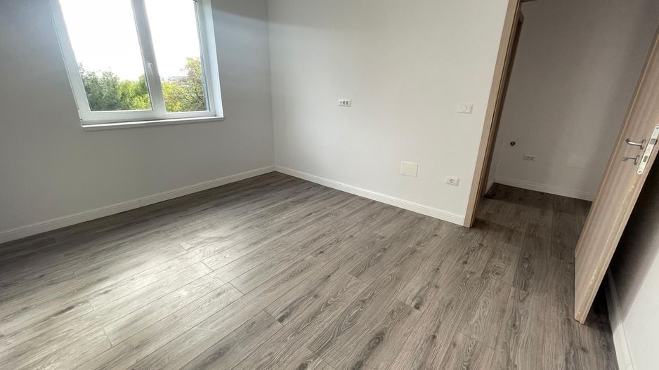 Giroc-Eso | De Inchiriat | 2 Camere | Nemobilat | Loc de parcare - Poză 6