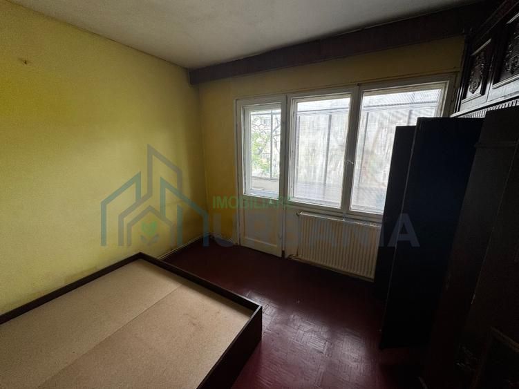 Podu Roș – Apartament 3 camere semidecomandat, Iași - Poză 2