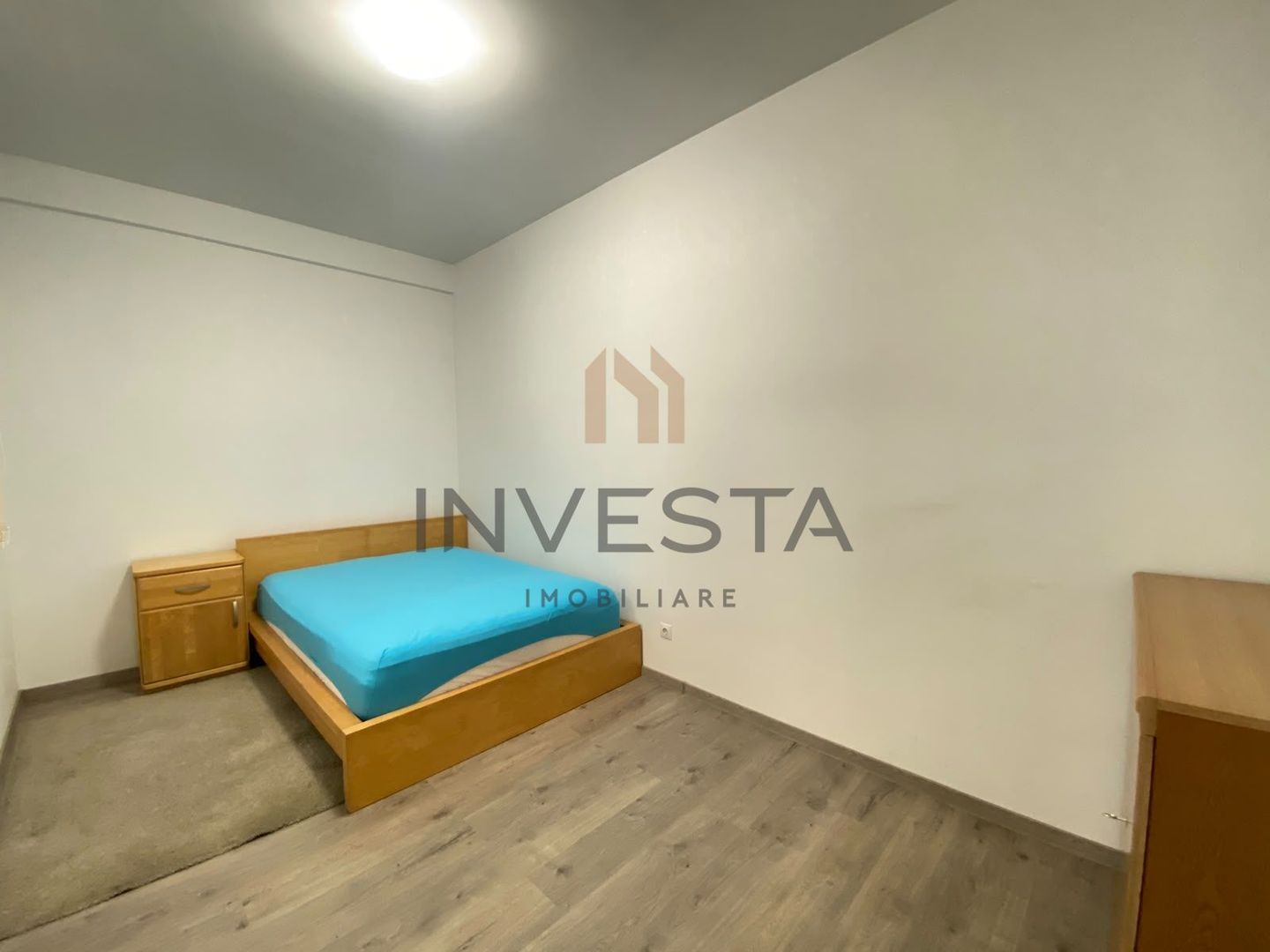 Apartament cu 3 camere de inchiriat si loc de parcare, strada Campina - Poză 6