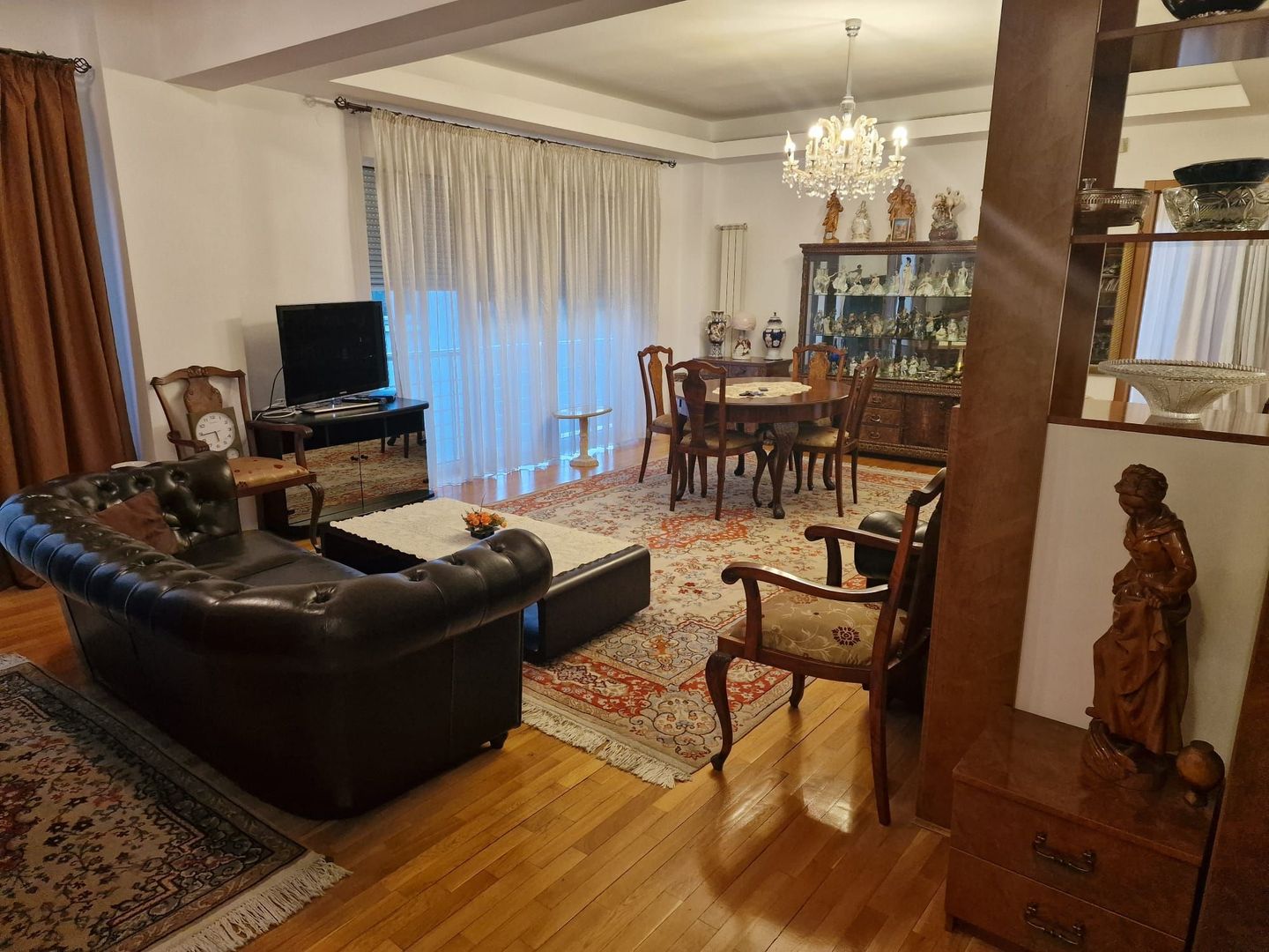 Ag BRASADAS închiriază ap 2 cam 86mp Etaj 2/3 zona ROMANA. - Poză 4
