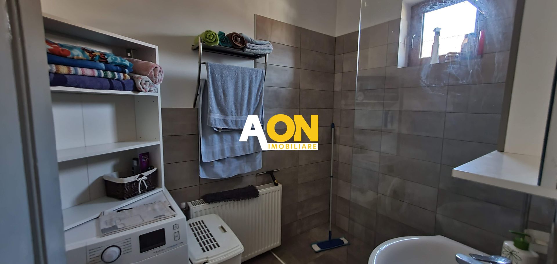 Casa cu 4 camere, la asfalt, 6200 mp teren, sat Sard, com. Ighiu - Poză 12