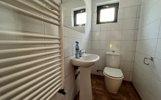 VILA CU 5 CAMERE LA INCHIRIERE PE MALUL LACULUI STRAULESTI - Poză 17