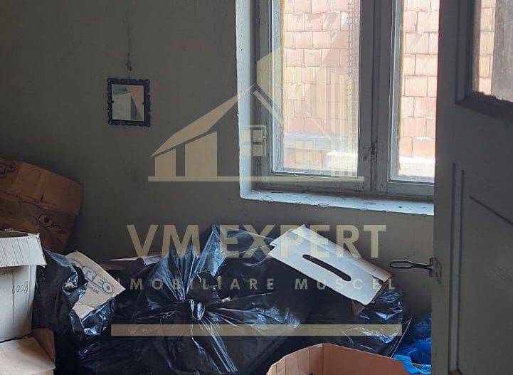 VILA 6 CAMERE, 126 MP, CENTRU CAMPULUNG - Poză 9