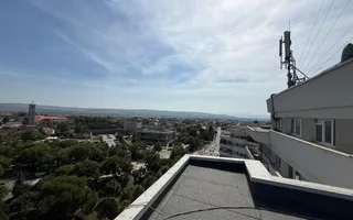 De vanzare apartament 2 camere, vedere superba Cetatea Alba Carolina - Poză 16