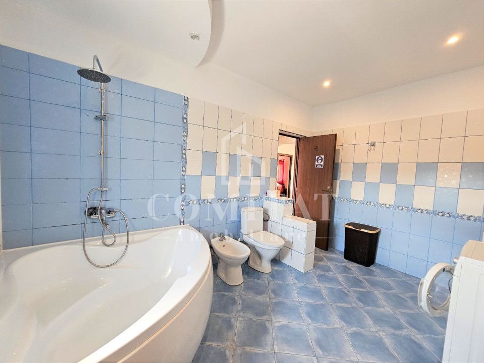 OPORTUNITATE | Apartament cu 7 Camere | 3 Niveluri | 200mp | Borhanci - Poză 41