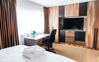 Vila de inchiriat | Silistea Snagovului | Aproape de lac-ponton privat | Jacuzzi - Poză 19