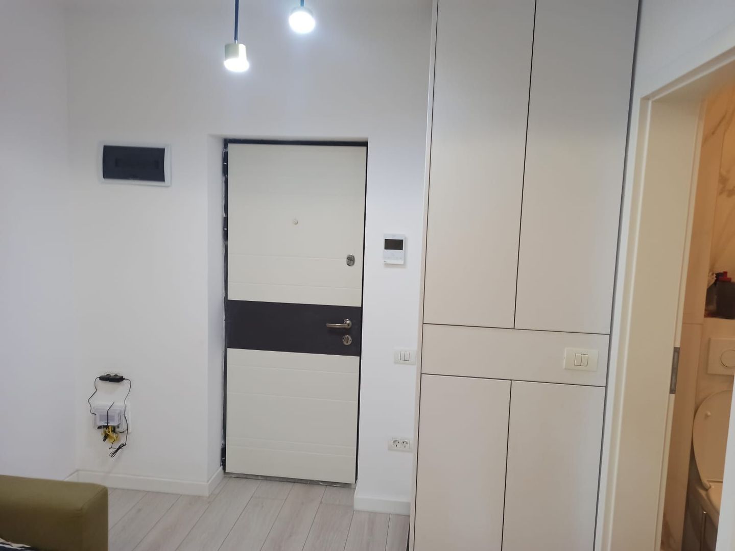 2cam-Studio mob-util cu chirias/ideal investitie/la metrou Berceni - Poză 7