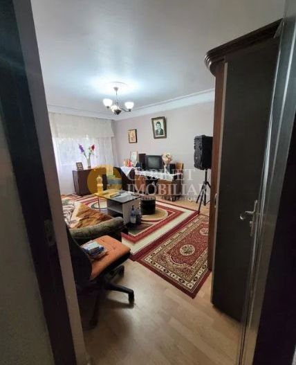 Etaj 2, bloc din 1984 2 camere decomandat zona Zimbru - Poză 4