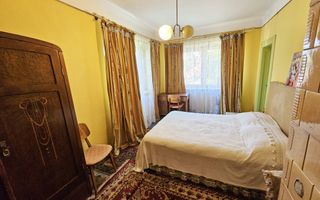 Casa situata in imediata apropiere a Cetatii - Poză 13