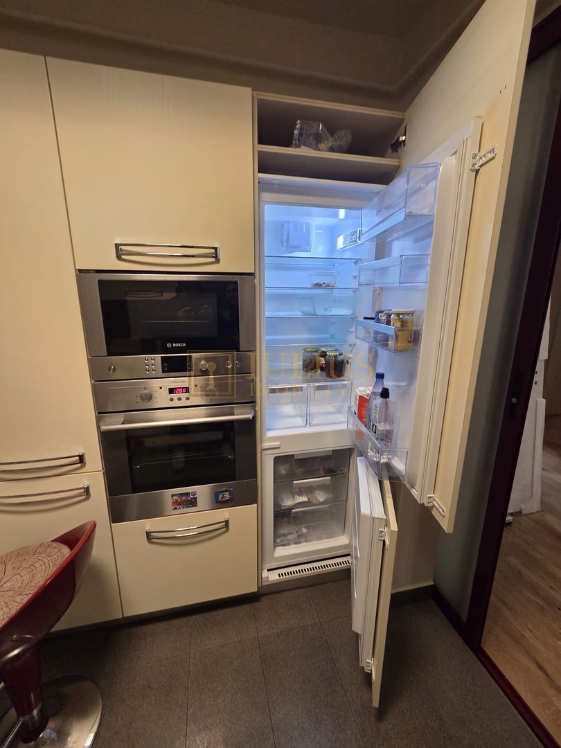 3 camere-107 mp, situat intr-o vila, loc de parcare, centrala gaz - Poză 9