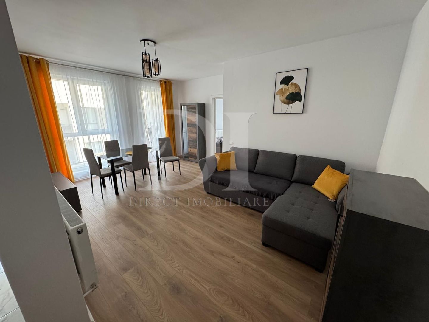 Apartament cu 2 camere -Zona Eroilor Floresti - Poză 1