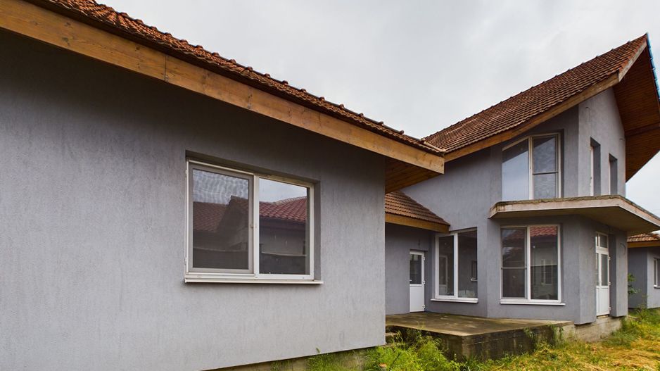 Casă cu destinații multiple în Gai - Poză 5