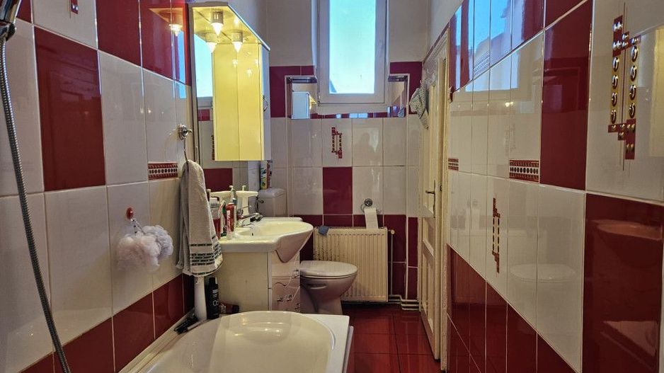 Casa mare, solida, Timisoara, D+P, 5 camere, 2 bai, Zona Lipovei - Poză 14