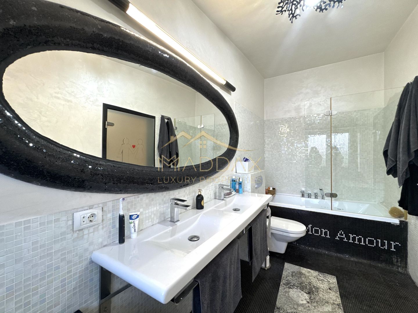 Vila cu 5 camere *344mp* + 800mp Teren // Zona Bucurestii Noi - Poză 34