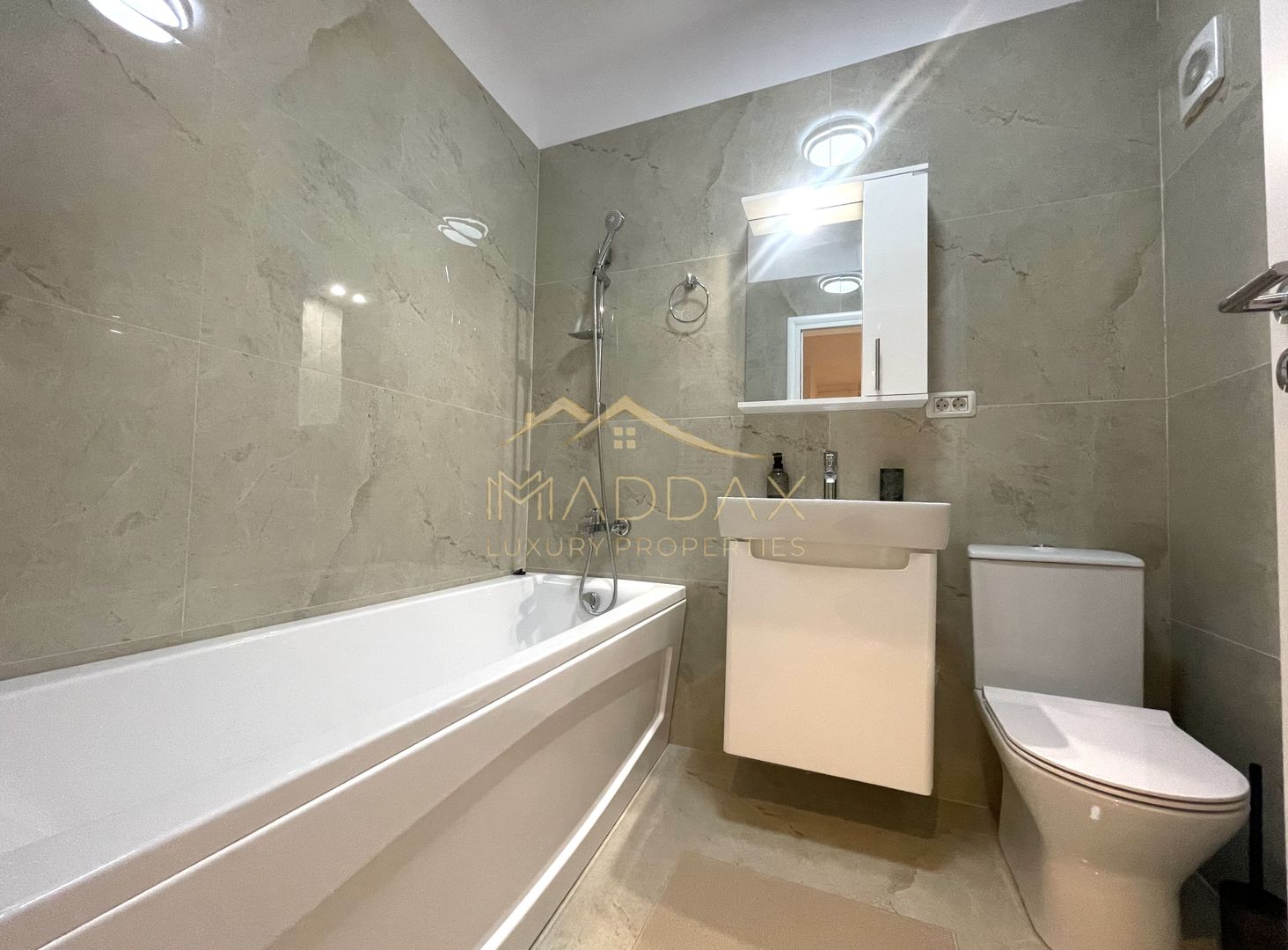 Apartament 2 camere**mobilat LUX//Central - Poză 9