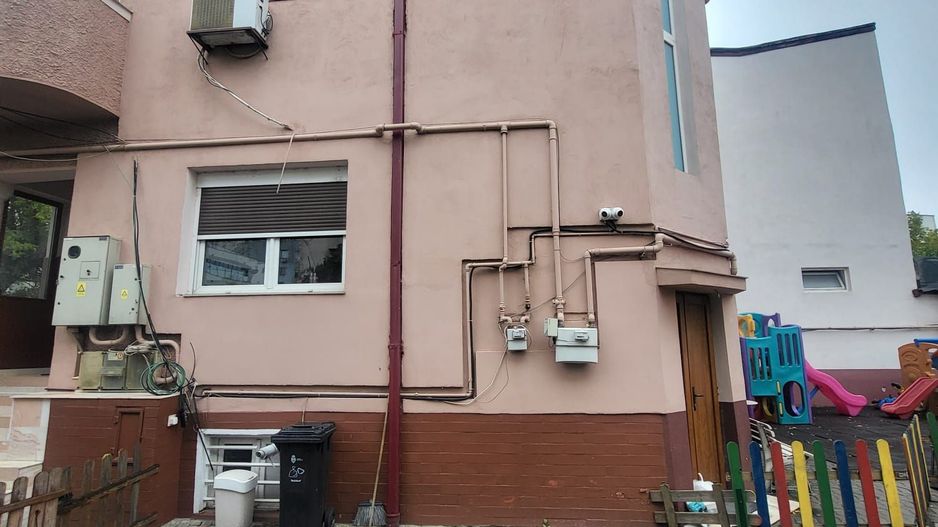 Casa care functioneza ca si gradinita in moment, zona centrala, Matei Voievod - Poză 3