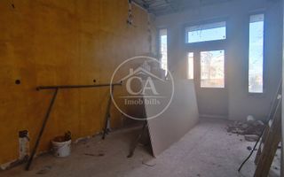 Spatiu comercial cu 6 camere de inchiriat in Sanmartin Bihor - Poză 9