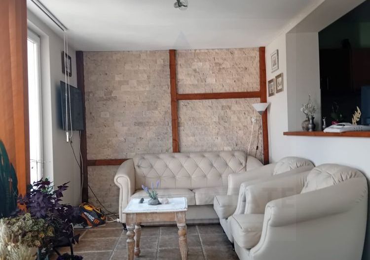 Casa cu etaj 113 mp utili curte libera 350mp garaj cu pod Gusterita - Poză 6