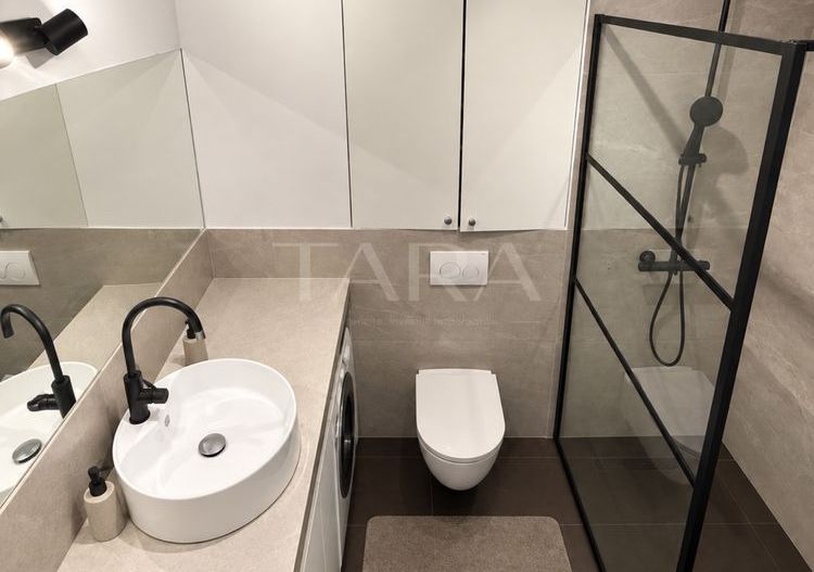 Apartament cu 2 camere, garaj subteran și boxă, zona VIVO, Florești. - Poză 6