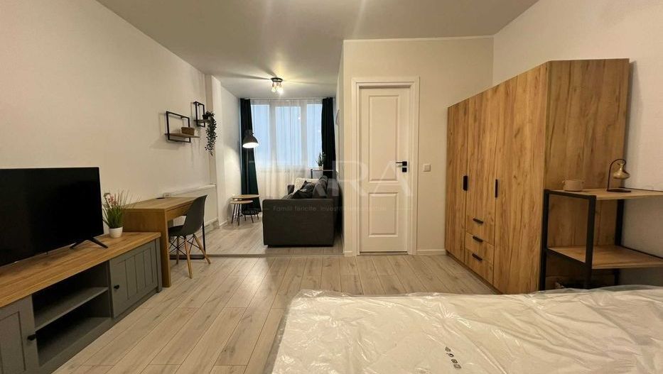 Garsonieră renovată, 31 mp, cu panoramă, aproape de Iulius Mall. - Poză 1