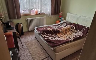 Apartament 3 camere de vânzare zona V. Aron - Poză 4
