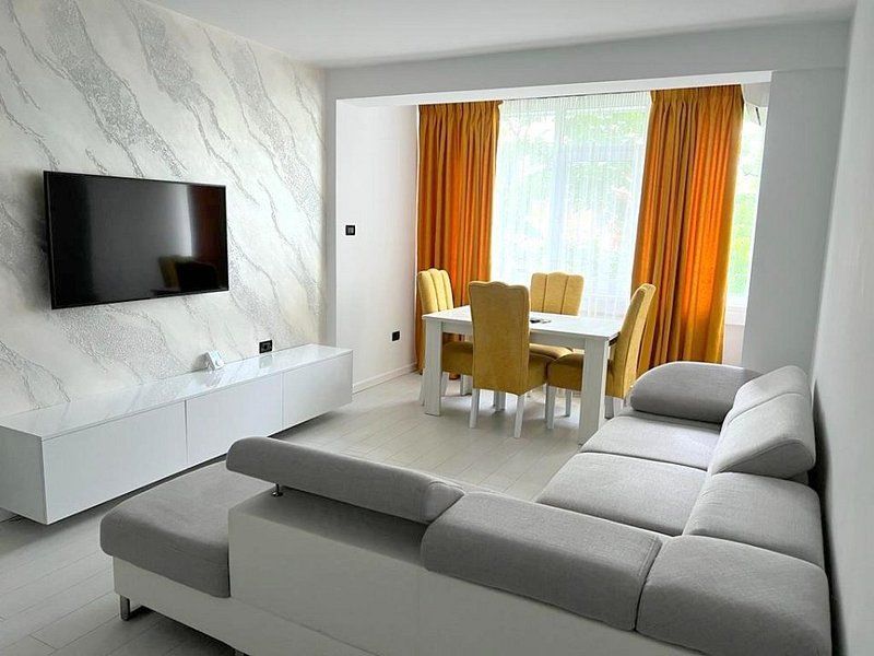 Apartament cu 3 camere, mobilat si utilat, etaj 1 -zona Tiglina 3 - Poză 1